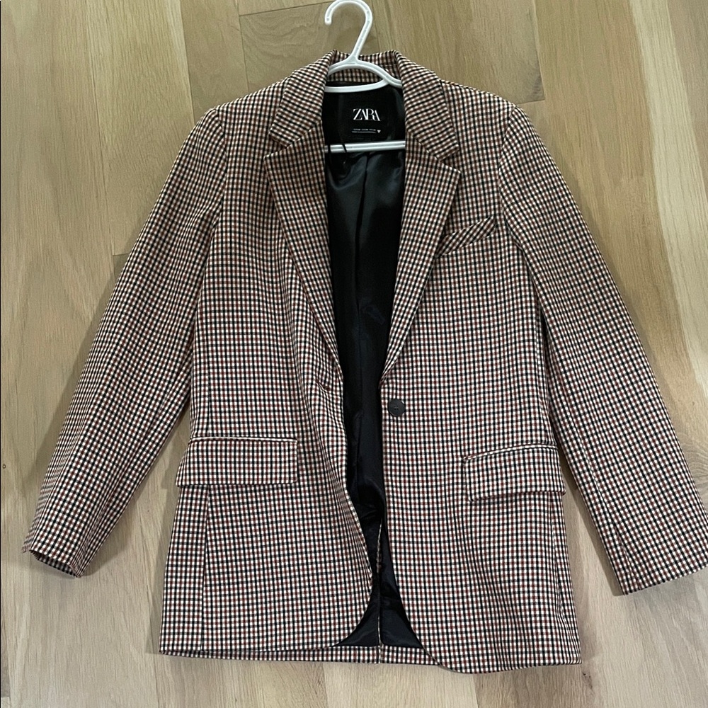 Zara Women's Red and Black Checkered Blazer